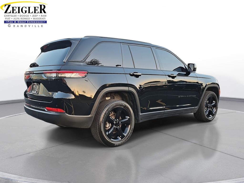 2022 JEEP GRAND CHEROKEE - Image 5