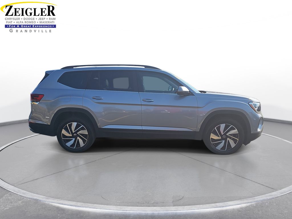 2025 Volkswagen Atlas SE Technology photo 4