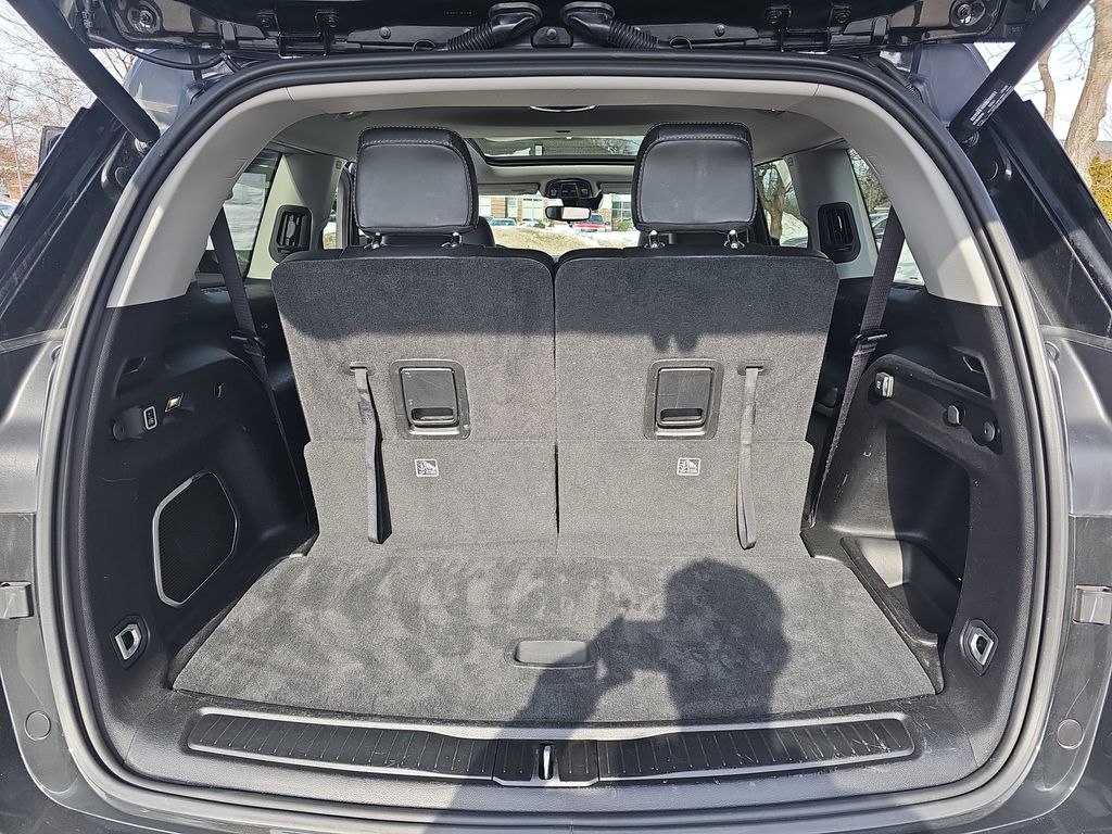 2022 JEEP GRAND CHEROKEE L - Image 13