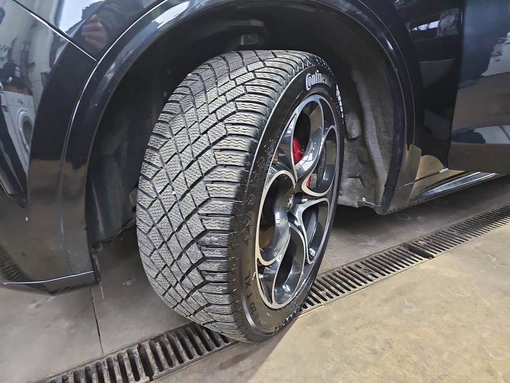 2023 ALFA ROMEO STELVIO - Image 30