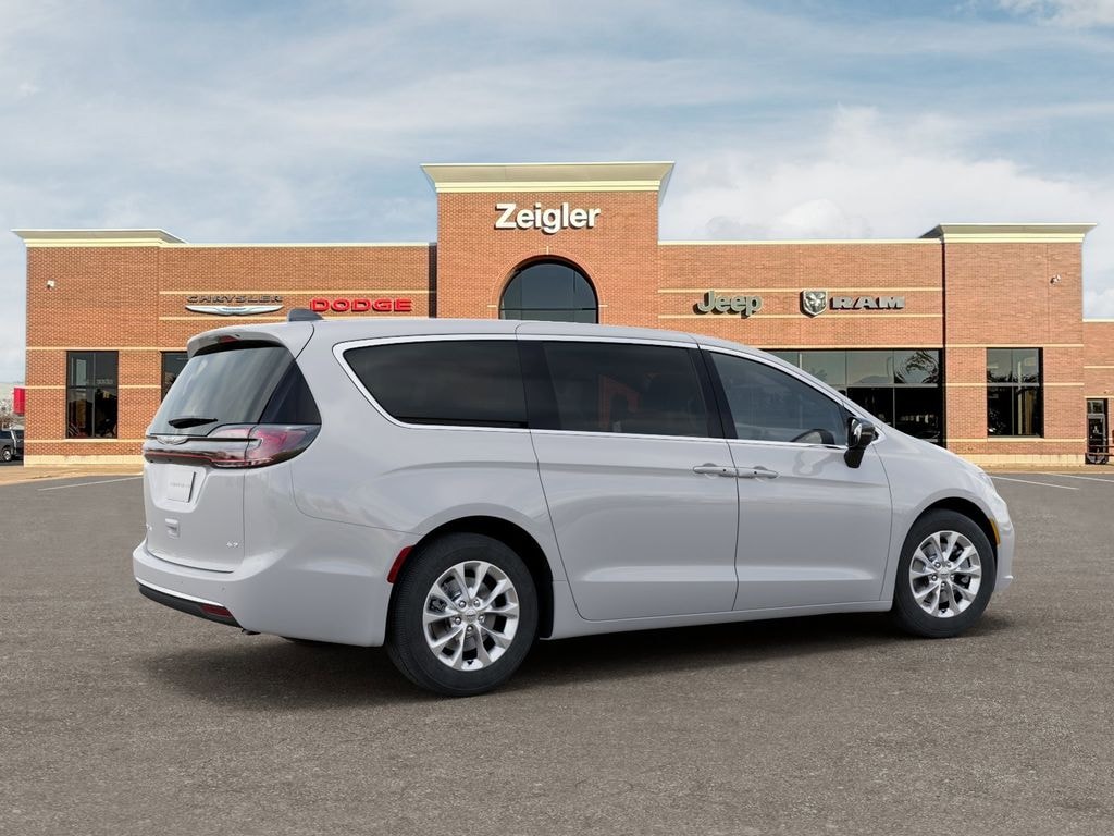New 2026 Chrysler Pacifica SELECT AWD Passenger Van