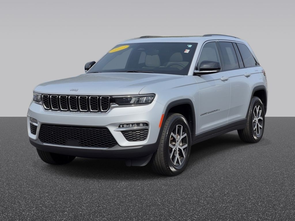 Used 2023 Jeep Grand Cherokee Limited SUV