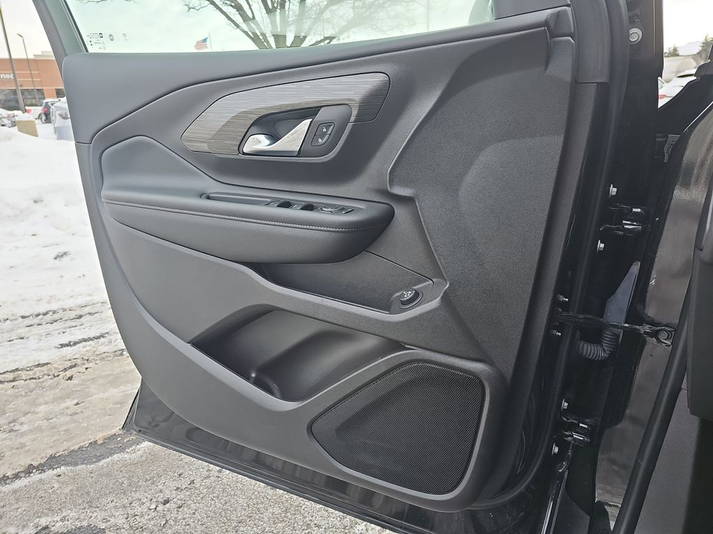 2024 GMC TERRAIN - Image 26