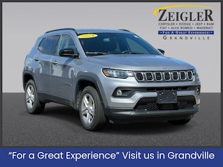Used 2024 Jeep Compass Latitude SUV for sale in Grandville