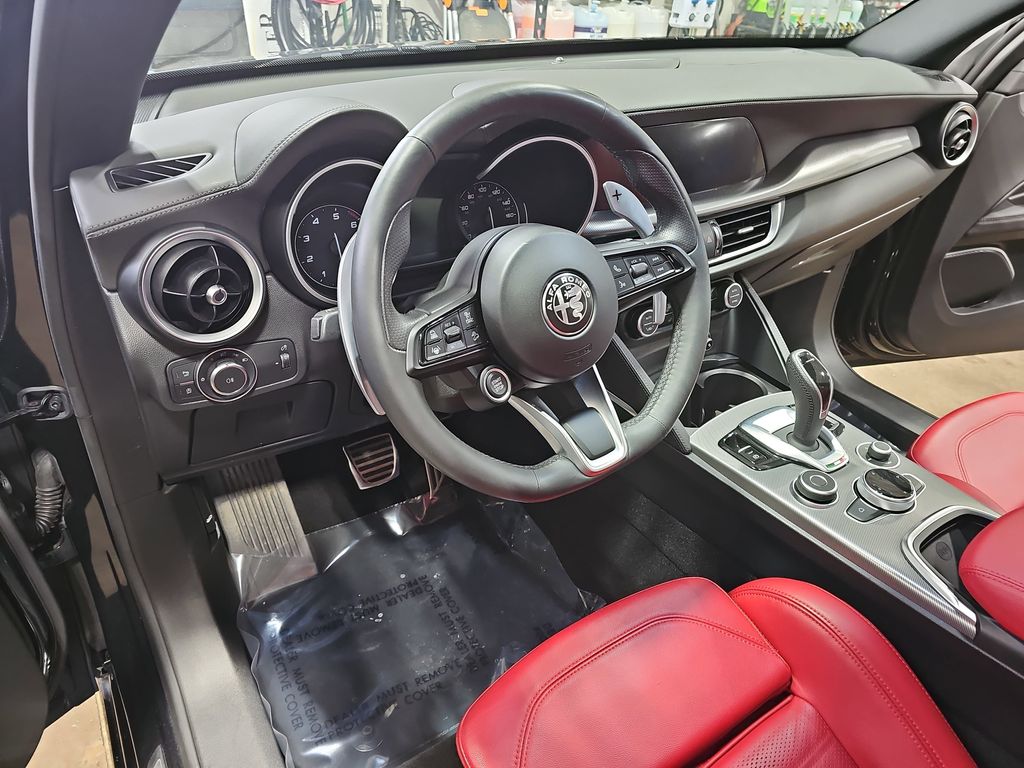 2023 ALFA ROMEO STELVIO - Image 16