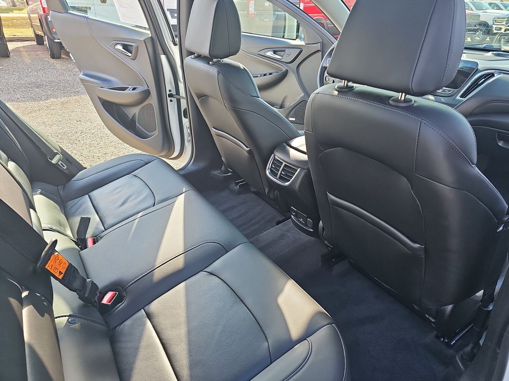 2018 CHEVROLET MALIBU - Image 11