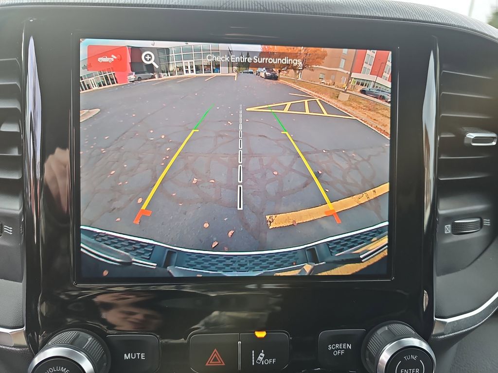 2025 RAM 1500 - Image 21