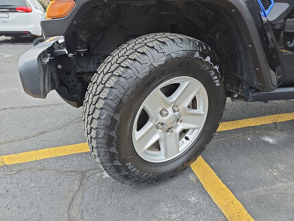 2022 JEEP GLADIATOR - Image 29