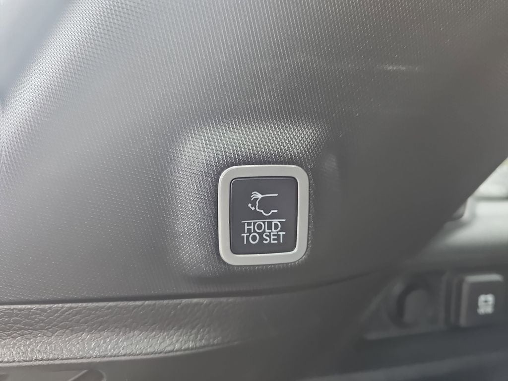 2023 JEEP GRAND CHEROKEE - Image 13