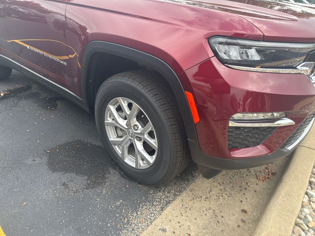 2023 Jeep Grand Cherokee Limited photo 4