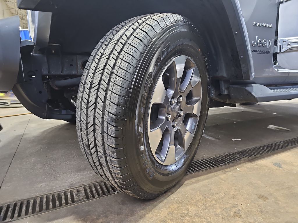 2018 JEEP WRANGLER - Image 32