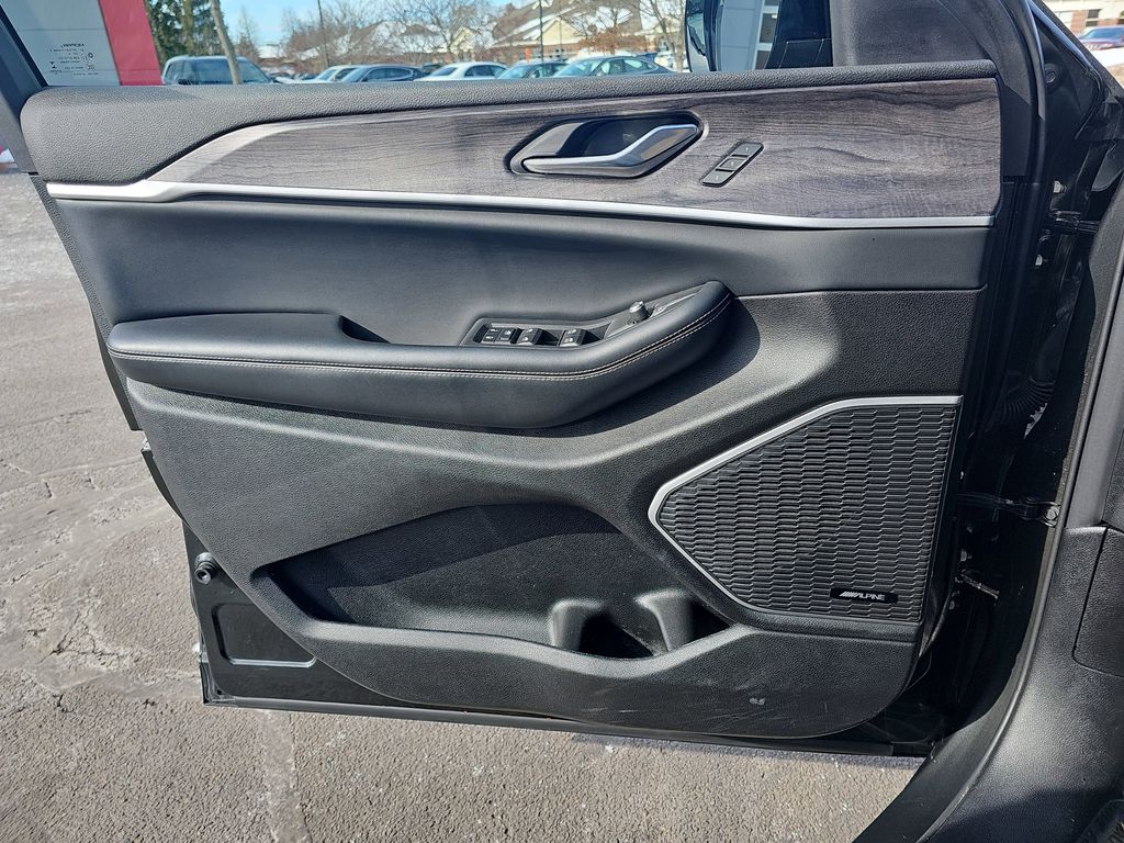 2022 JEEP GRAND CHEROKEE L - Image 28