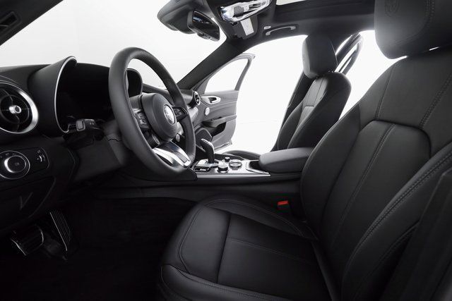 2024 ALFA ROMEO GIULIA (952) - Image 21