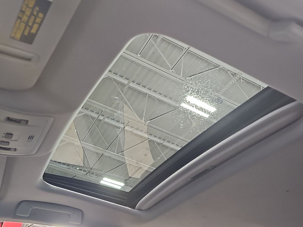 2016 LEXUS ES - Image 24