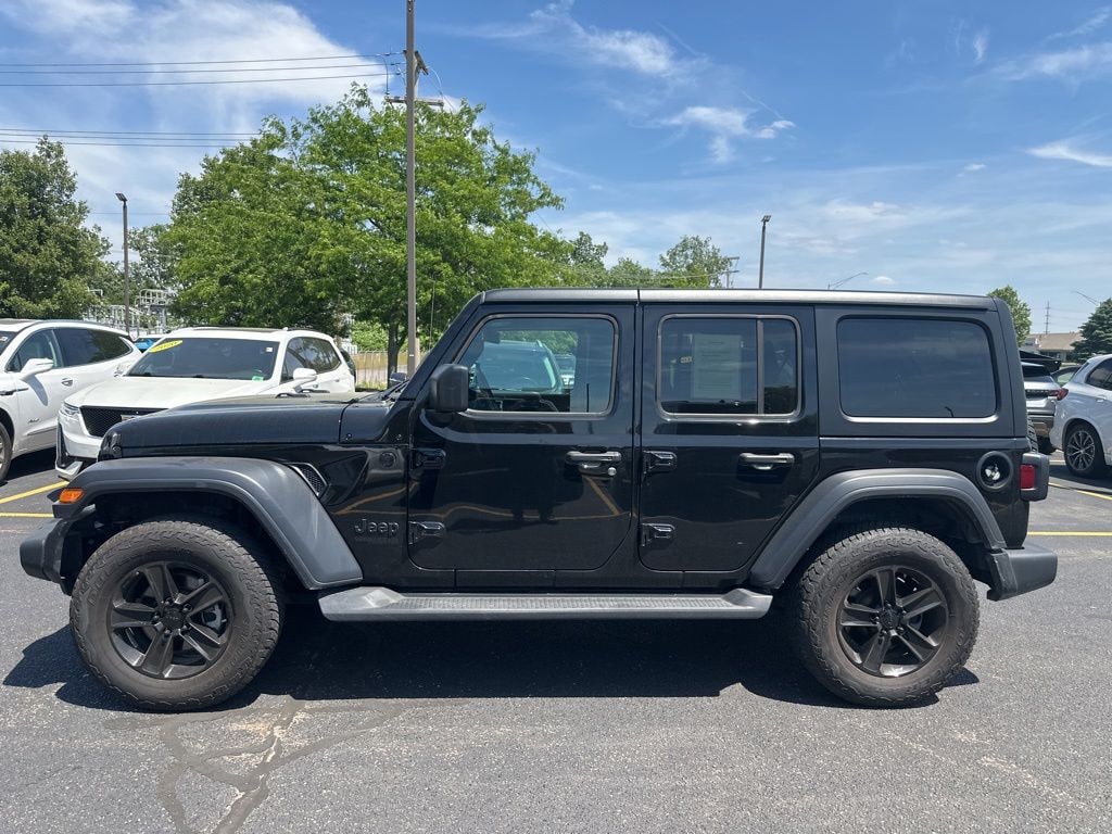 Used 2022 Jeep Wrangler Unlimited Sport Altitude SUV