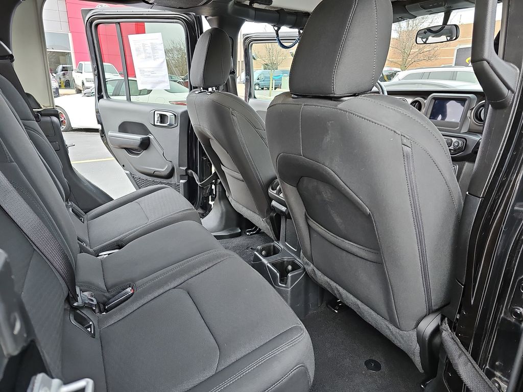2022 JEEP GLADIATOR - Image 11
