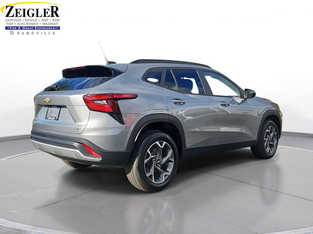 2025 CHEVROLET TRAX - Image 5