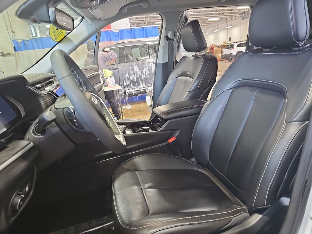 2023 JEEP GRAND CHEROKEE - Image 15