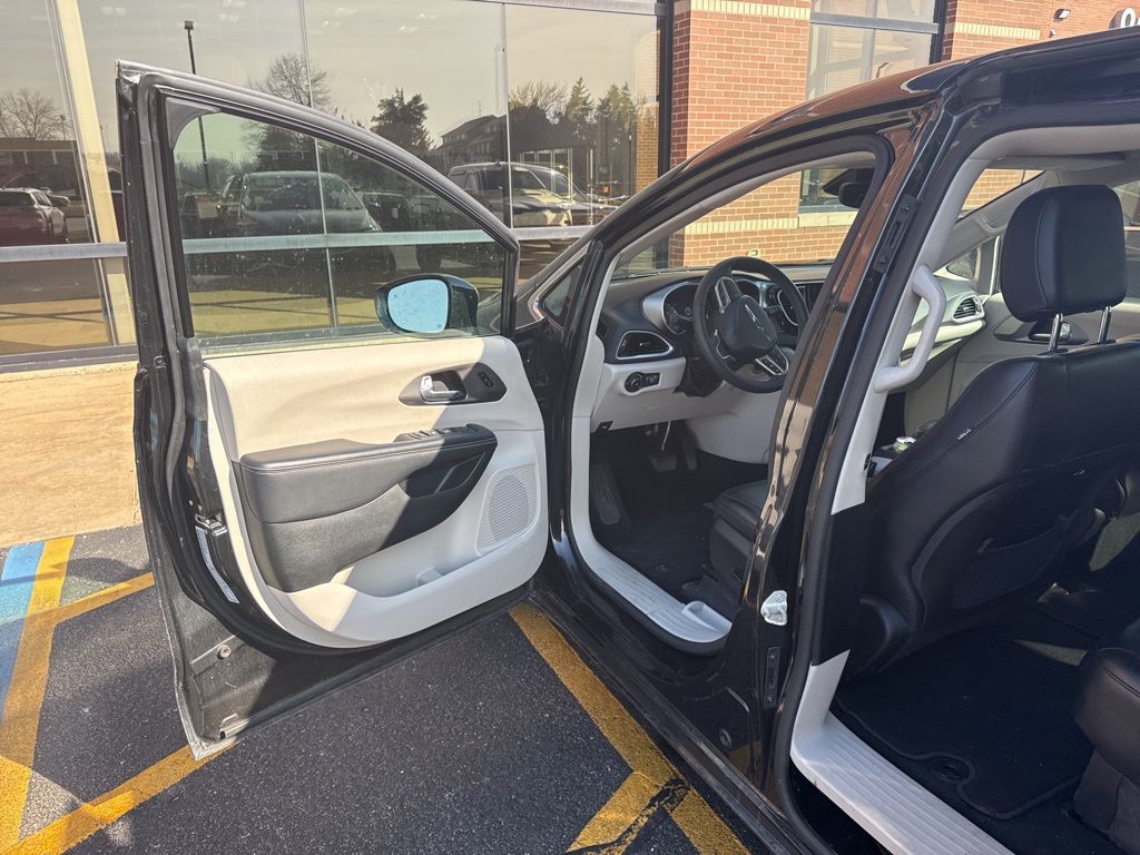 2024 CHRYSLER PACIFICA - Image 10