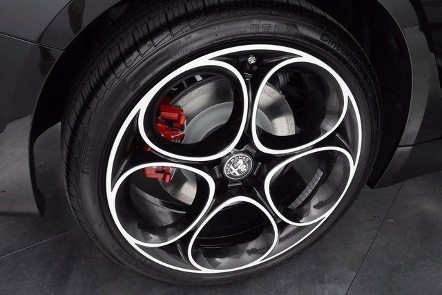 2024 ALFA ROMEO GIULIA (952) - Image 9