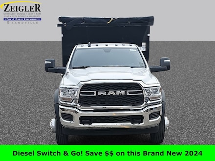 2024 Ram 5500 Chassis Cab TRADESMAN  REGULAR  4X4 84' CA Pickup
