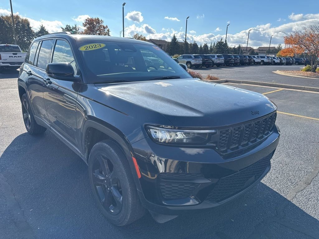 Certified 2023 Jeep Grand Cherokee Altitude X SUV
