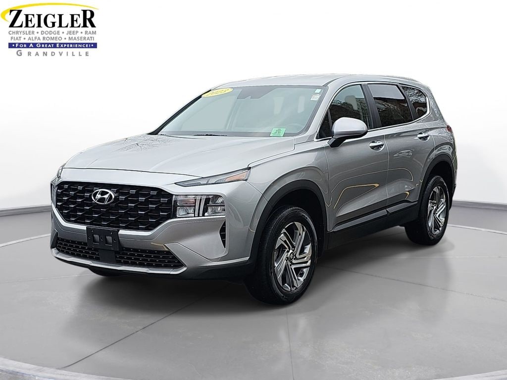 Used 2023 Hyundai Santa Fe SE SUV