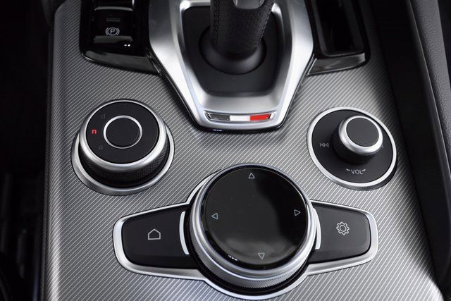 2024 ALFA ROMEO GIULIA (952) - Image 30