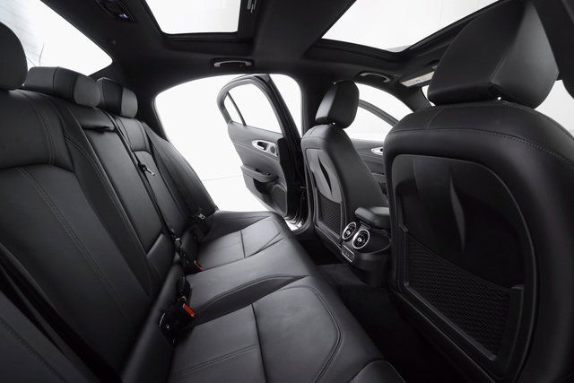 2024 ALFA ROMEO GIULIA (952) - Image 12