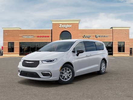 2026 Chrysler Pacifica SELECT Passenger Van