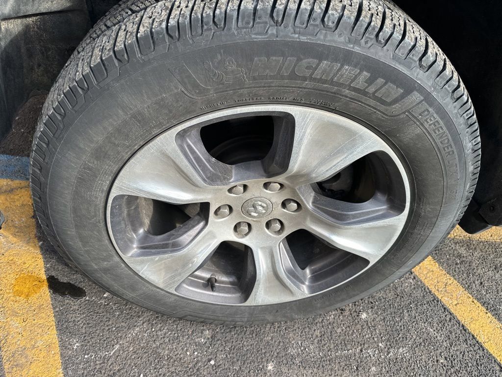 2021 RAM 1500 - Image 9