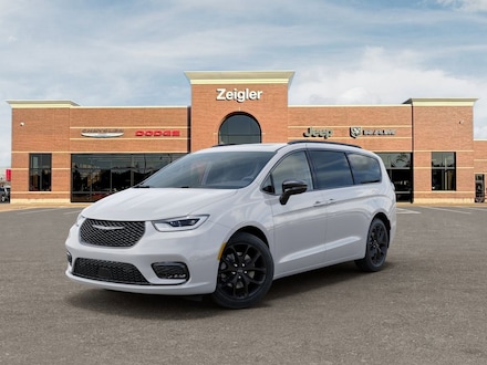 2026 Chrysler Pacifica LIMITED AWD Passenger Van