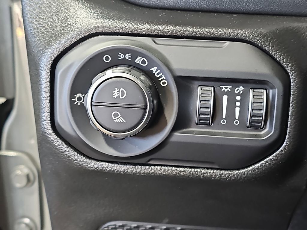 2022 JEEP GLADIATOR - Image 26