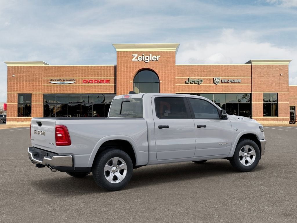 New 2026 Ram 1500 BIG HORN CREW CAB 4X4 5'7 BOX Pickup