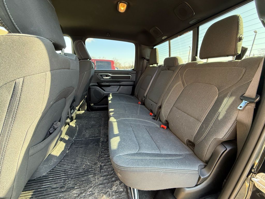 2024 RAM 1500 - Image 8