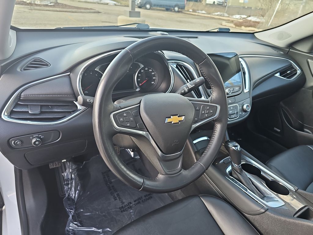 2018 CHEVROLET MALIBU - Image 15