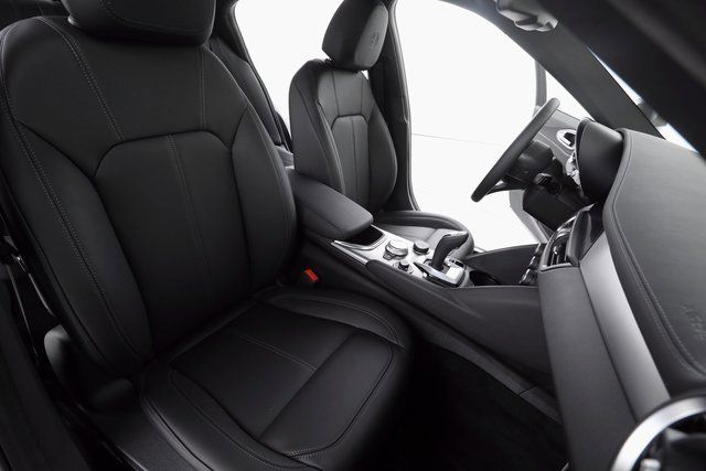 2024 ALFA ROMEO GIULIA (952) - Image 11