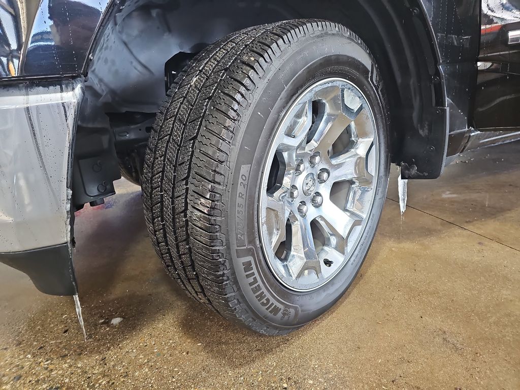 2019 RAM 1500 - Image 30