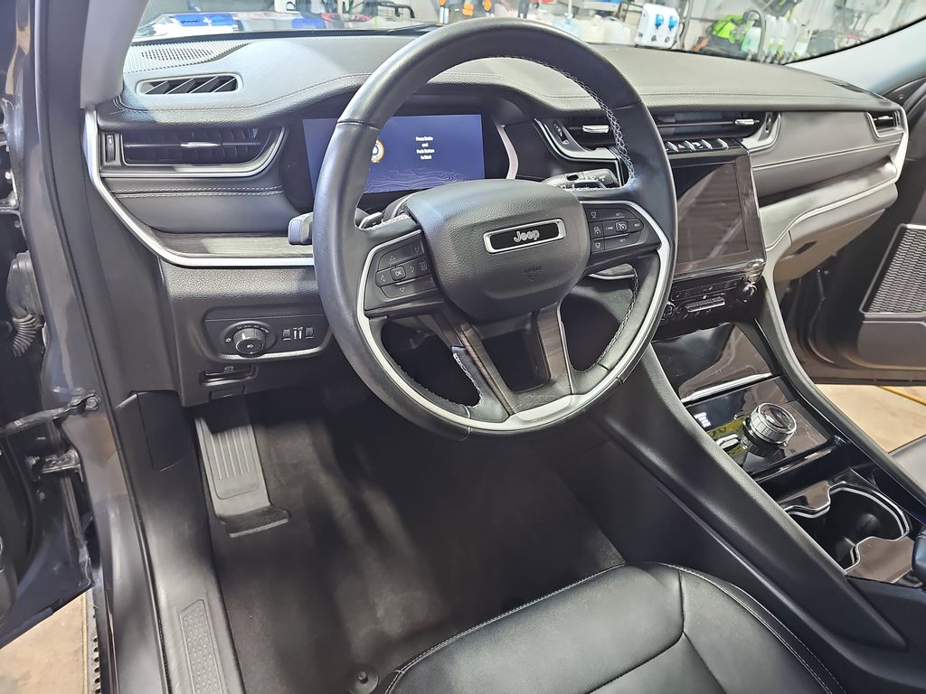 2022 JEEP GRAND CHEROKEE L - Image 18