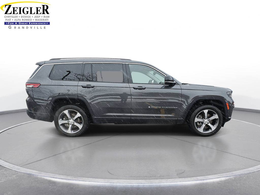 2023 Jeep Grand Cherokee Limited photo 4