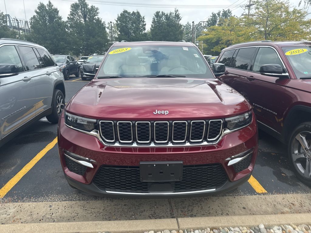 2023 Jeep Grand Cherokee Limited photo 2