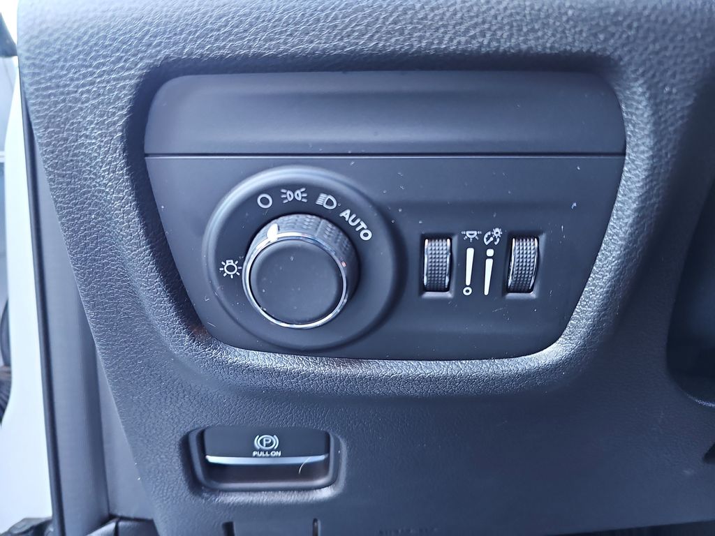 2022 JEEP GRAND CHEROKEE L - Image 26