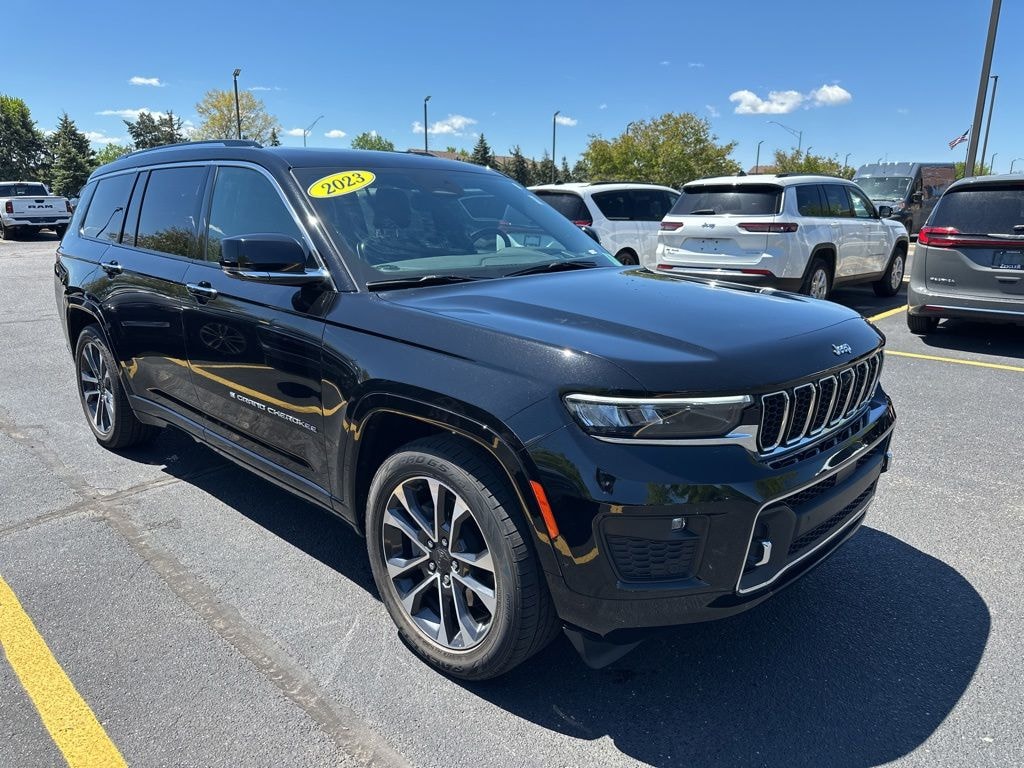Used 2023 Jeep Grand Cherokee L Overland SUV