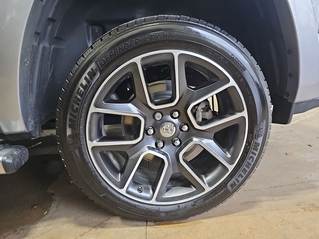 2021 RAM 1500 - Image 33