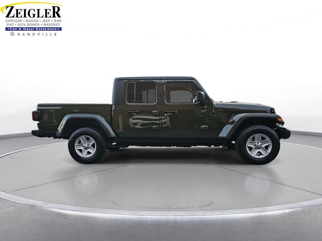 Certified 2022 Jeep Gladiator Sport Truck Crew Cab
