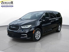 2026 Chrysler Pacifica SELECT Passenger Van