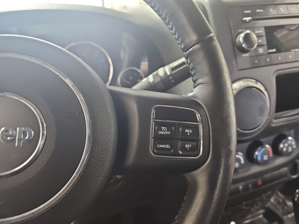 2011 JEEP WRANGLER - Image 15