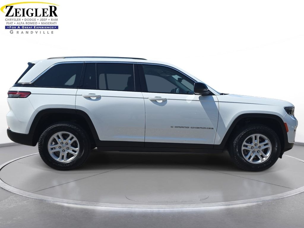 Certified 2022 Jeep Grand Cherokee Laredo SUV