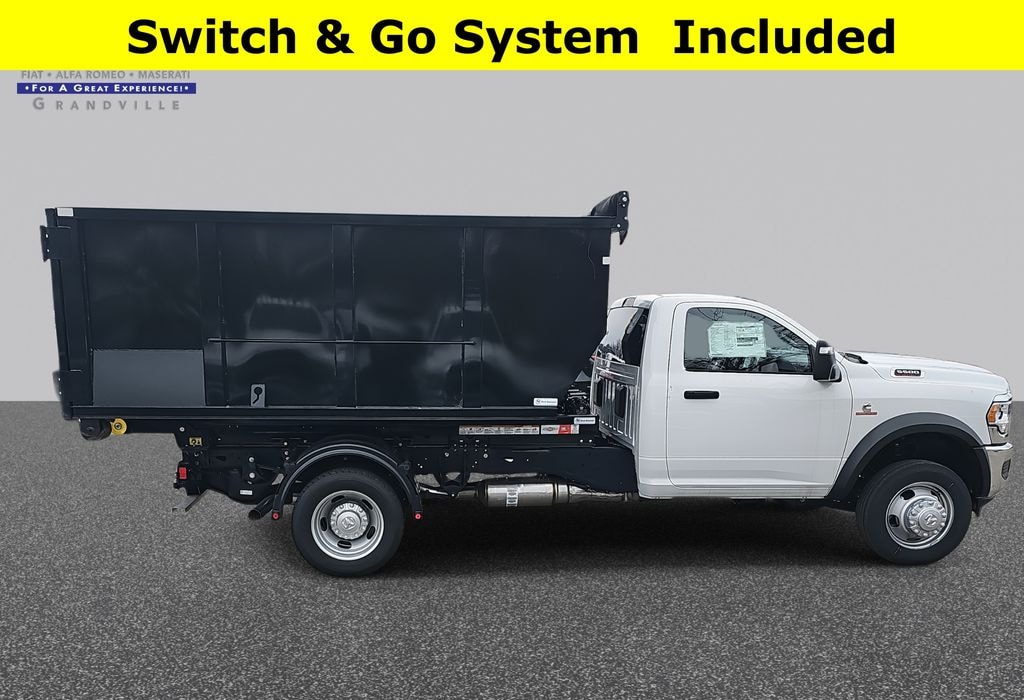 New 2024 Ram 5500 Chassis Cab TRADESMAN REGULAR 4X4 84' CA Pickup