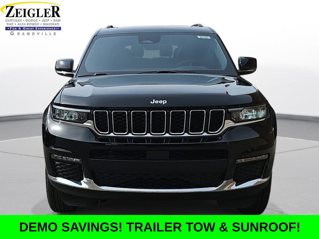 2025 Jeep Grand Cherokee Limited Sport photo 2